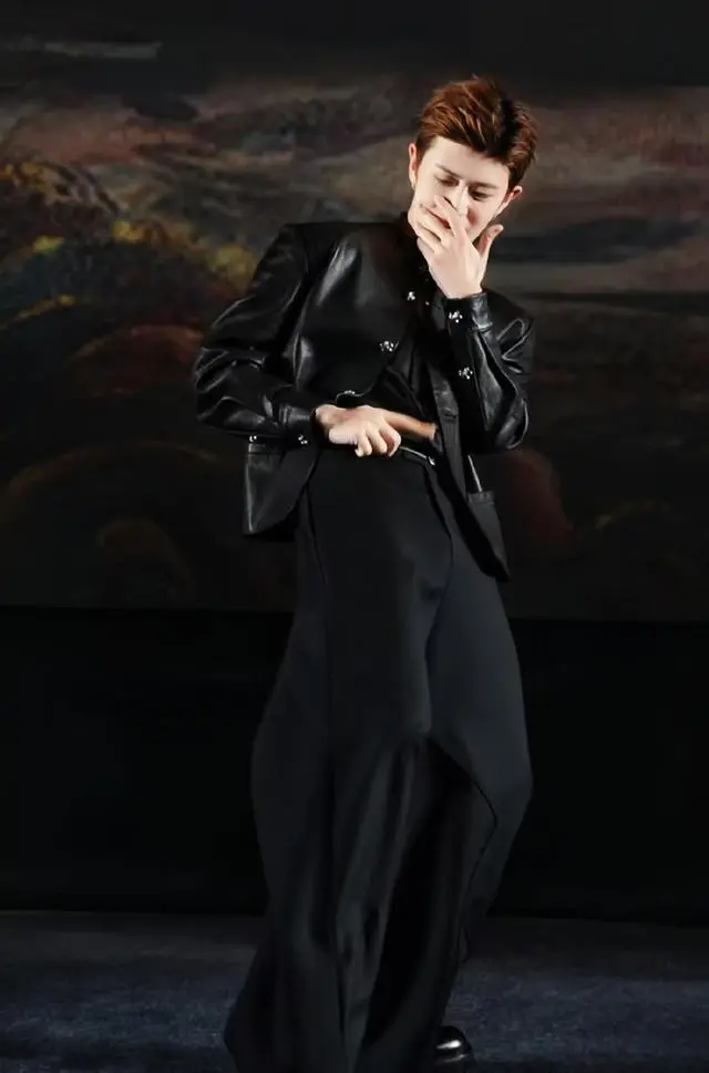 任嘉伦跳舞带动《佳偶天成》抖音热度单日增4000万 _ 剧照