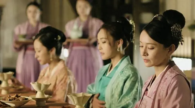 顾偃开对顾廷煜与顾廷烨情感差异获观众持续讨论 _ 海报