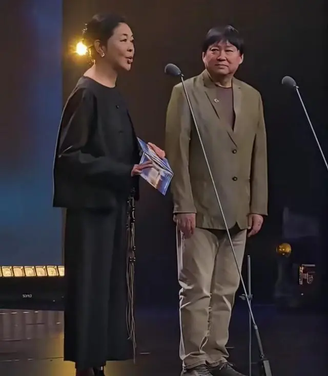 肖战获第33届北京大学生电影节最受欢迎年度男演员 _ 资料图